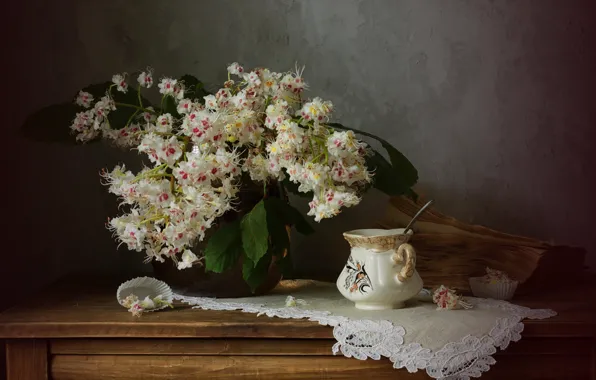 Dishes, still life, chestnut