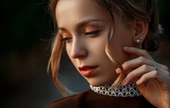 Girl, face, portrait, hands, makeup