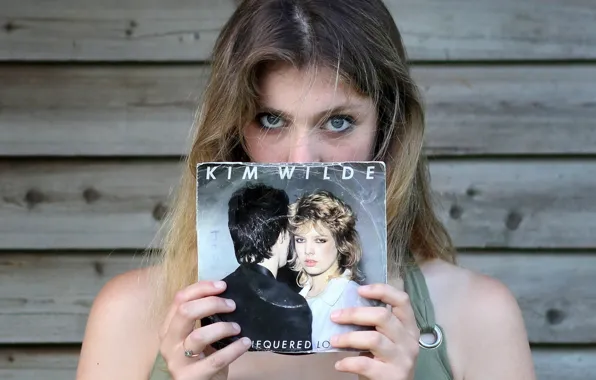 Girl, record, retro 1981, Chequered Love, Kim Wilde