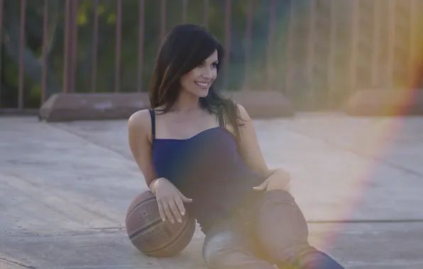 Picture chest, girl, smile, the ball, Denise Milani