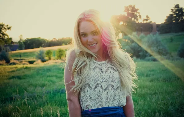 A ray of sunshine, AnnaSophia Robb, photographer, Sydney Engelhart