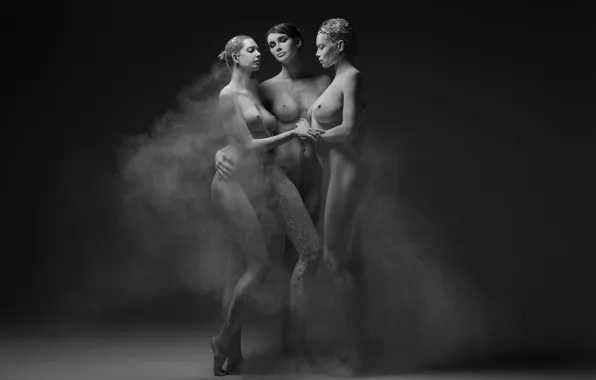Sand, girls, dust, black and white photo, Ilya Golovin, The three graces