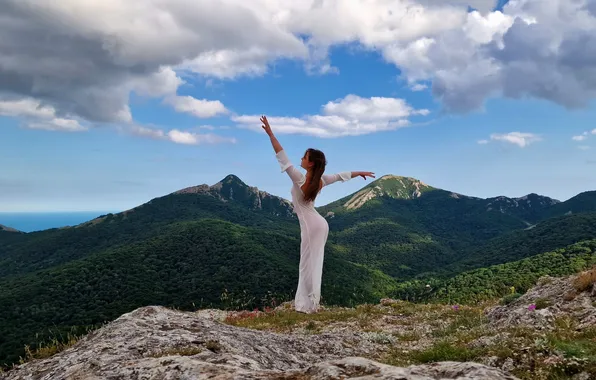 Wallpaper figure, the clouds, sky, mountains, pose