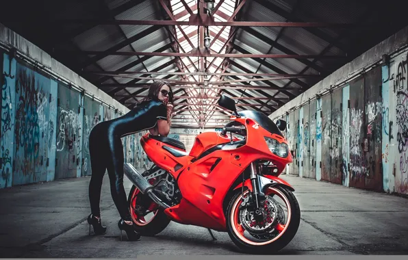 Picture Girl, Red, Model, Glass, Wheels, Brake, Hair, Motocycle