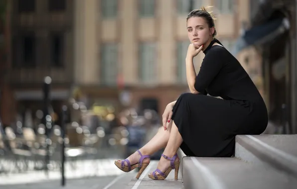 Girl, the city, street, Julie