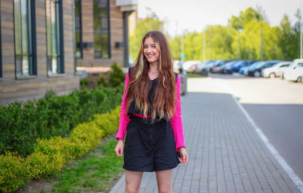 Picture girl, shorts, smile, model, pretty, cute, posing, long-haired