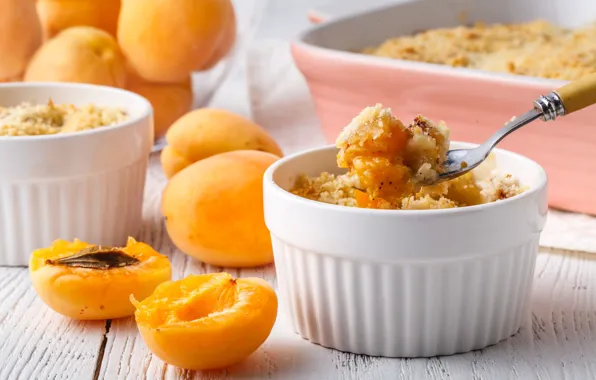 Dessert, apricots, crumble