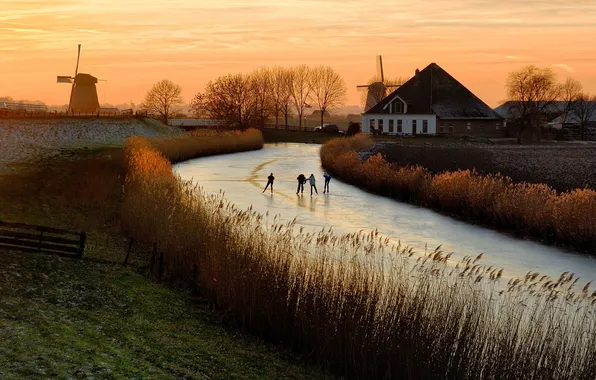 Picture sunset, river, ice