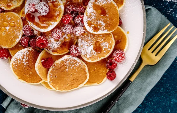 Berries, raspberry, plate, plug, honey, napkin, syrup, pancakes