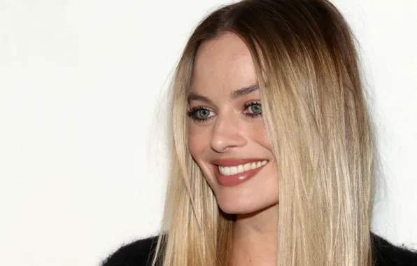 Wallpaper look, smile, portrait, makeup, actress, blonde, hair, look