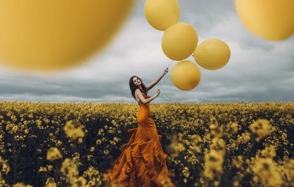 Girl, balls, Bird Man, It was all yellow