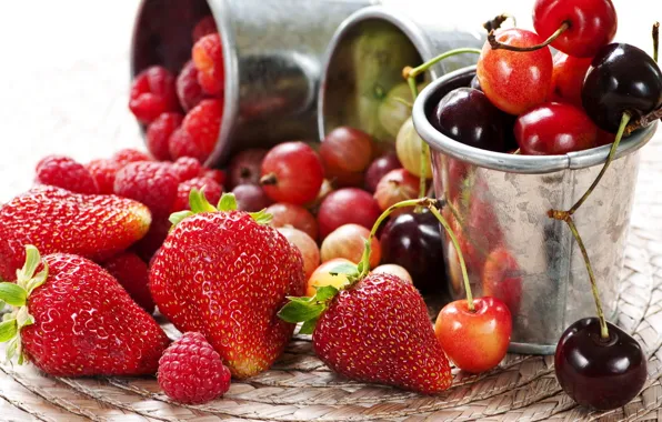 Picture berries, raspberry, strawberry, gooseberry, cherry