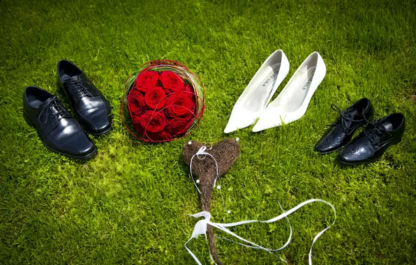 Bouquet, shoes, shoes, heart