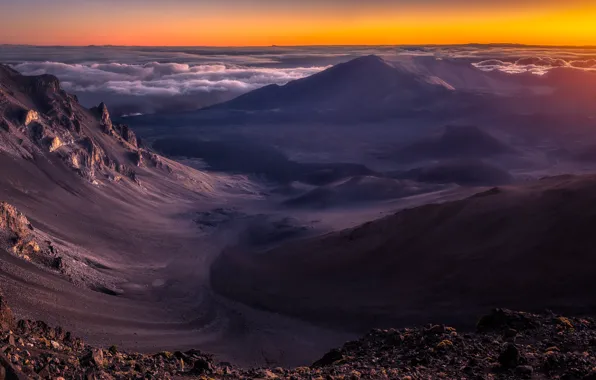 Mars, Sunrise, Haleakalā crater