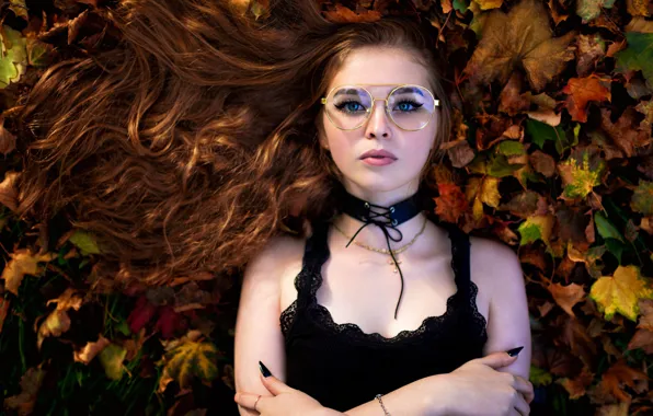 Leaves, Girl, glasses, lies, shoulders, iCONA pICTURA