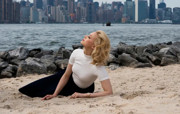 The city, river, stones, shore, watch, home, actress, blonde