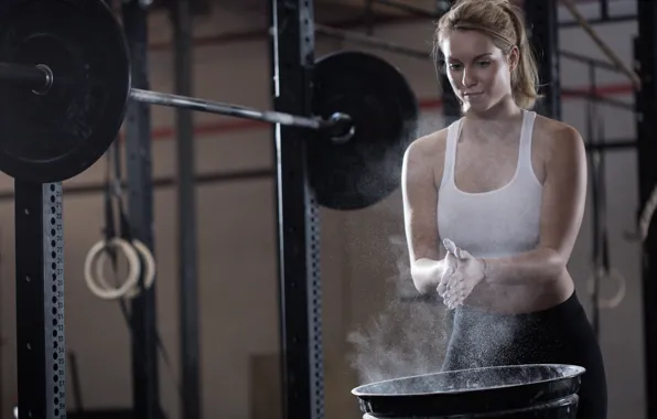 Picture power, female, crossfit, talc