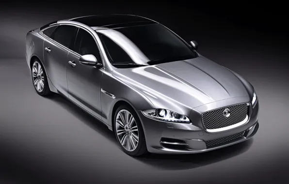 Silver, Jaguar, model XJ