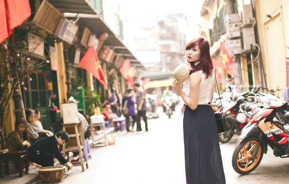 Girl, the city, Asian