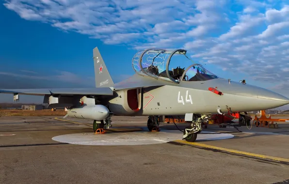 Picture The Russian air force, Yakovlev, The Yak-130, light attack, Russian combat training aircraft
