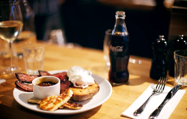 Picture macro, table, food