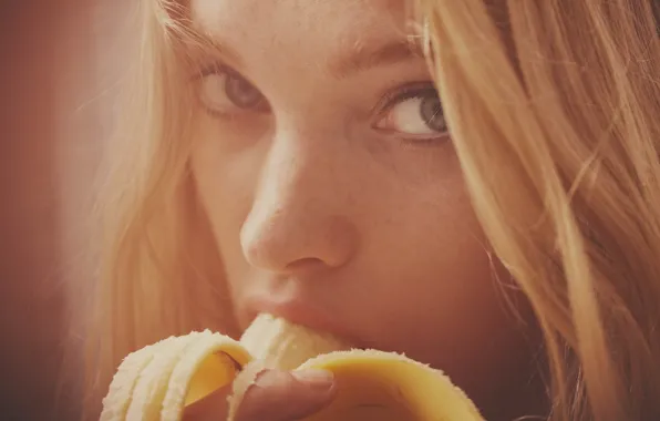 Eyes, model, blonde, girl, banana, grey, model, banana