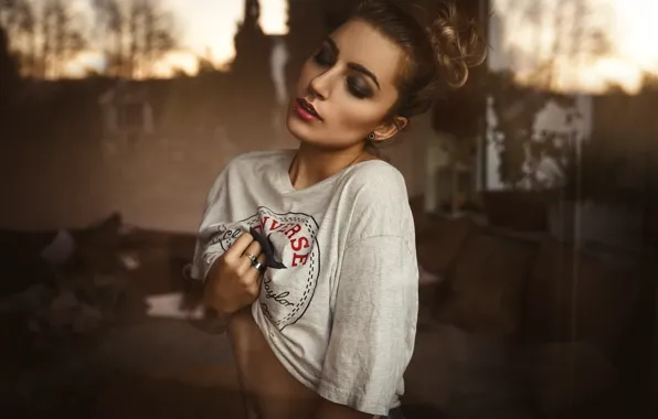 Picture glass, girl, decoration, makeup, piercing, t-shirt, hairstyle, brown hair