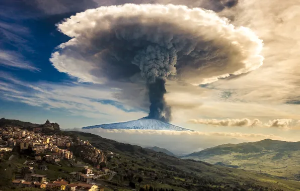 Picture the sky, mountain, the volcano, cloud, the eruption