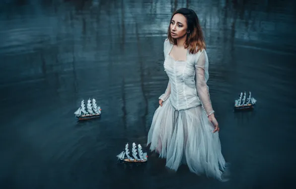 Girl, dress, tear, in the water, boats, Bird Man