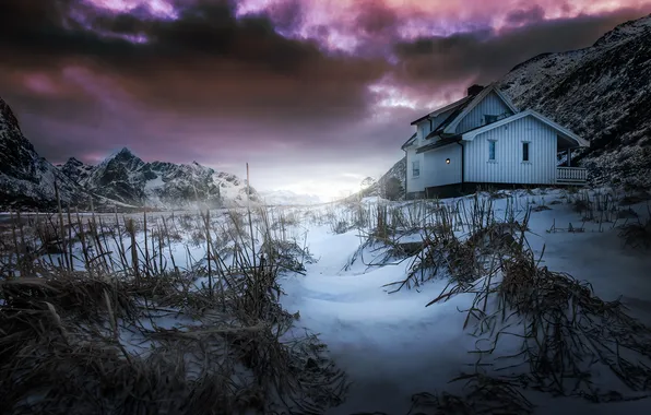 The sky, snow, house