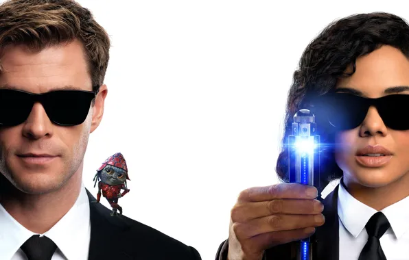 Fiction, glasses, white background, poster, costumes, Chris Hemsworth, Chris Hemsworth, Tessa Thompson