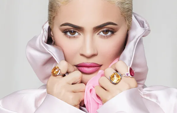 Model, blonde, Kylie Jenner, Kylie Jenner