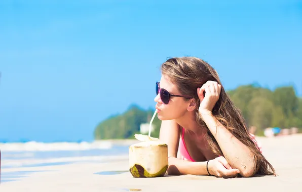 Beach, girl, cocktail, tube, brown hair, sunglasses