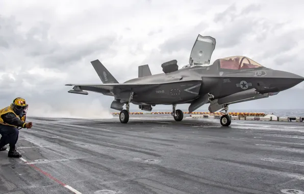Weapons, the plane, F-35B Lightning II