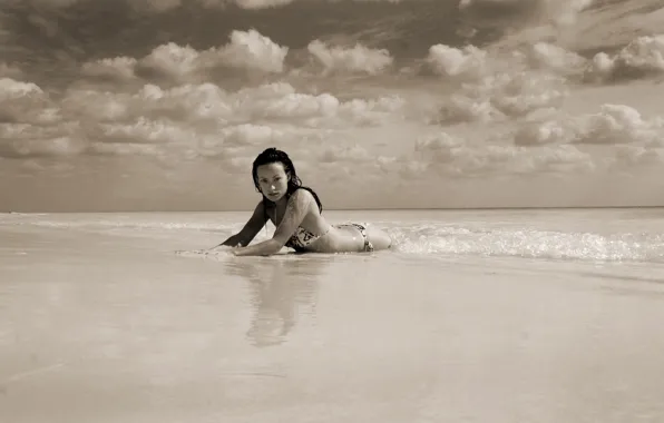 Sand, beach, the sky, clouds, the ocean, Olivia Wilde, lyapota, Olivia Wilde