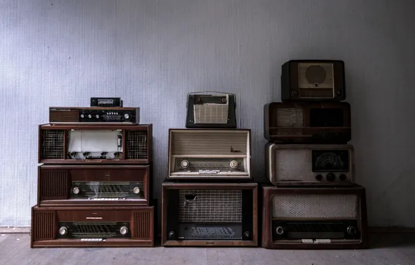 Room, radio, receiver