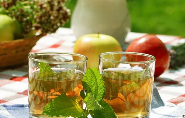 Tea, apples, glasses, drink, mint