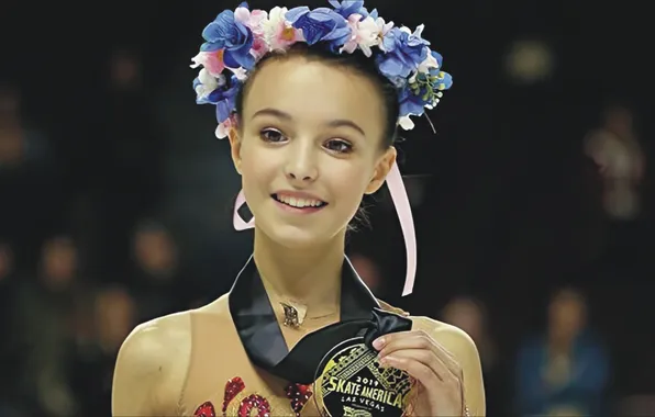 Smile, sport, figure skating, beauty, award, skater, Alexandra Trusova, good Luck