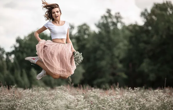 Picture girl, joy, flowers, mood, jump, skirt, chamomile, meadow