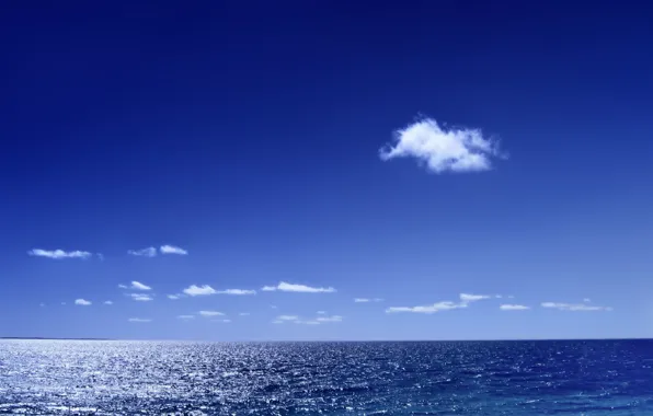 Sea, cloud, horizon