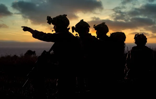 Dawn, army, soldiers