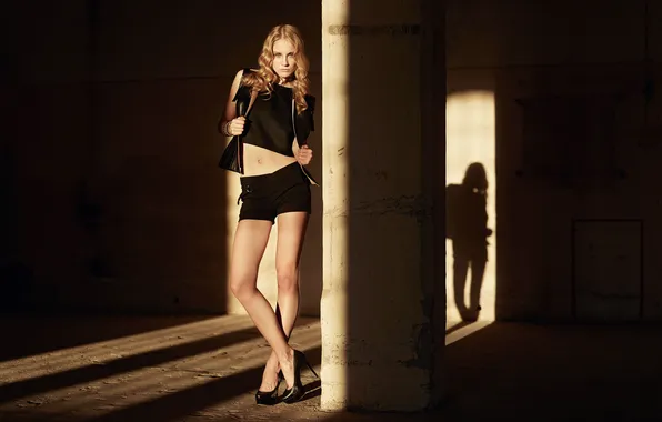 Picture shorts, legs, woman, beautiful, model, sweet, adorable, long-haired