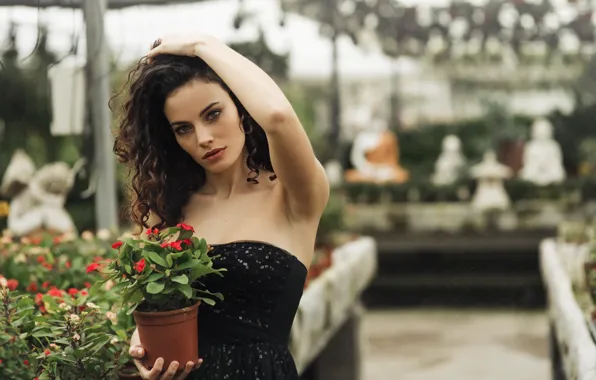 Look, girl, Isabel Corpas
