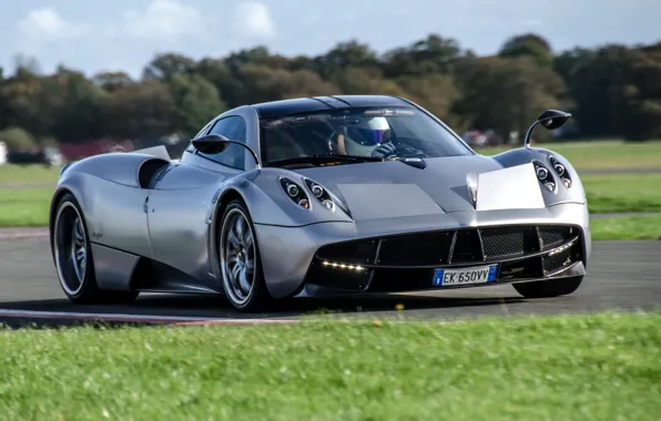 Picture supercar, Pagani, racing track, the front, Stig, The Stig, Pagani, To huayr