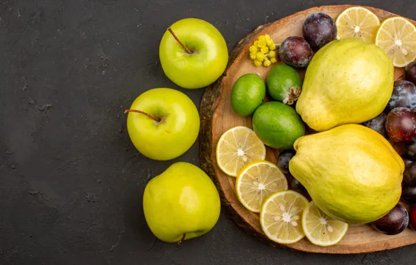 Apples, lemons, quince