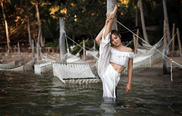 Picture sea, beach, look, trees, pose, model, wet, makeup