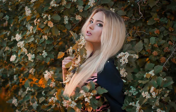 Blonde, Alena, portrait, Kerry Moore