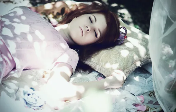 Pink, sleep, Brunette