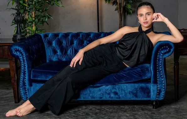 Look, girl, pose, on the couch