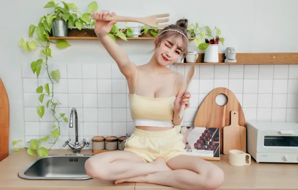 Sexy, smile, positive, kitchen, knife, top, Asian, sink